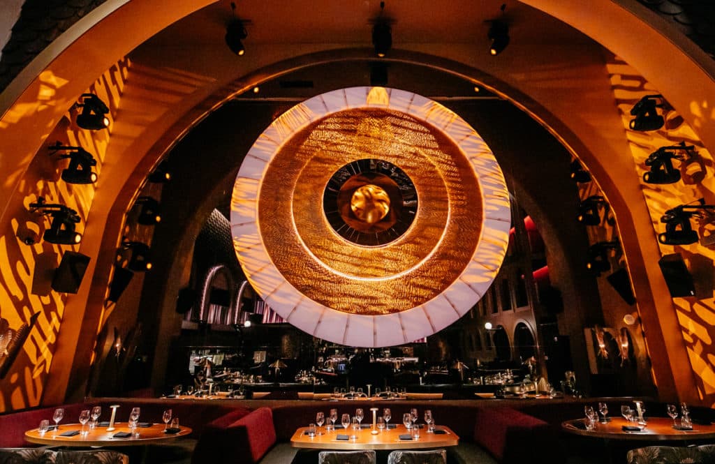 Queen Miami Beach: El nuevo restaurante japonés de lujo del histórico Paris Theatre